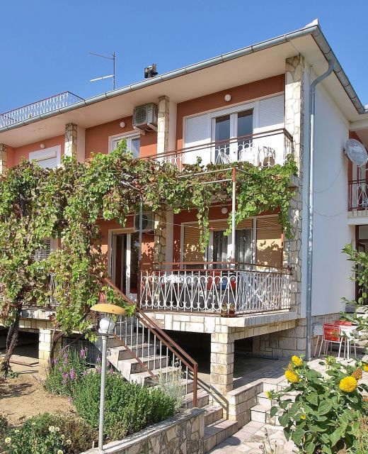 Apartments With Parking Space Palit, Rab - 17881 Palit