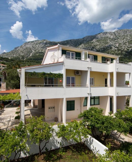 Apartments By The Sea Igrane, Makarska - 18069 Igrane