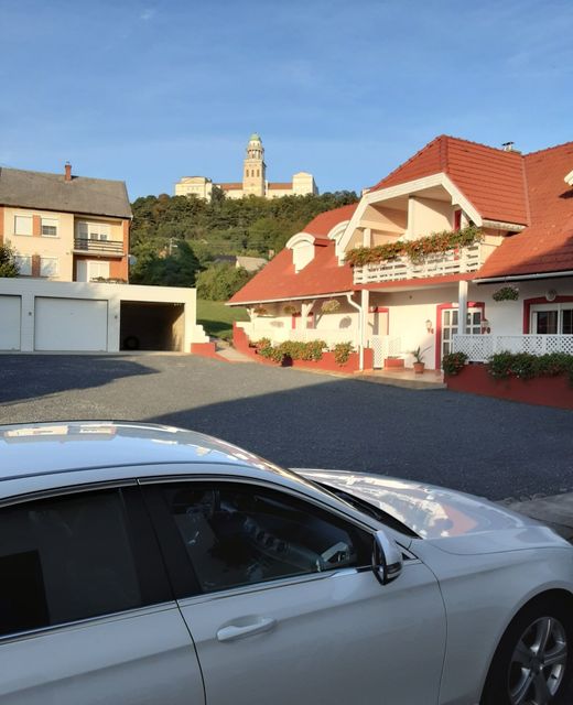 Pannon Panzió Étterem Pannonhalma