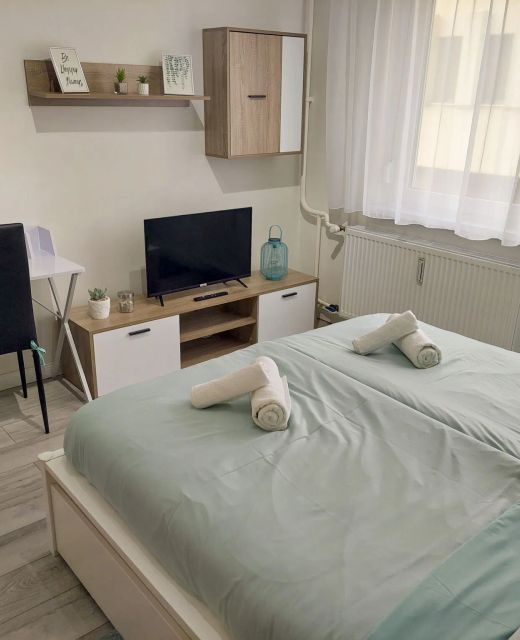 AwesHome City Apartment Debrecen