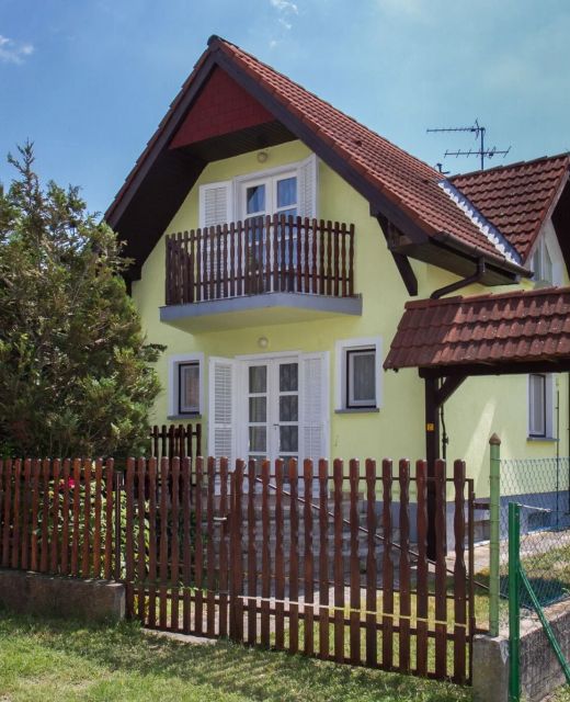 Mauer Nyaraló Balatonfenyves