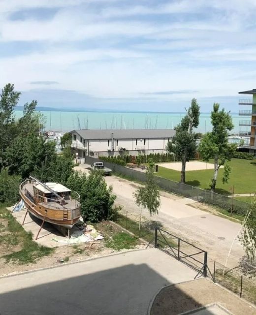 Cadet-ház Balatonpart Apartman Siófok