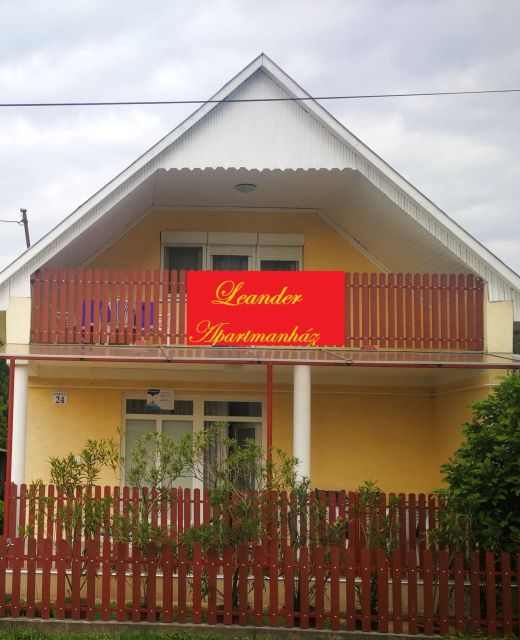Leander Apartman Csokonyavisonta