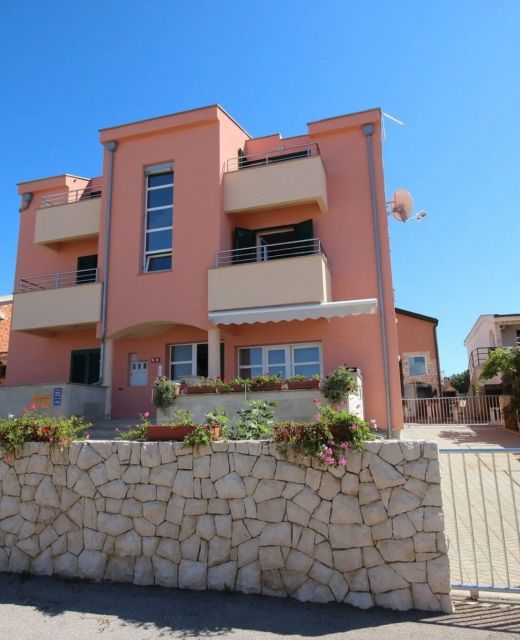 Apartments Barisic Vir