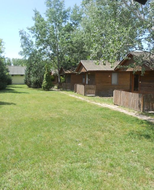 Zsibó horgásztó és faházak Mezőtúr