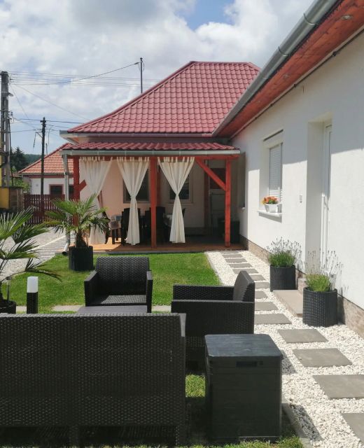 White House Apartman Bogács