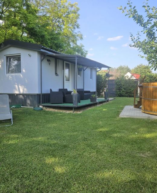 Akácfa Apartman-Mobilház Bakonynána