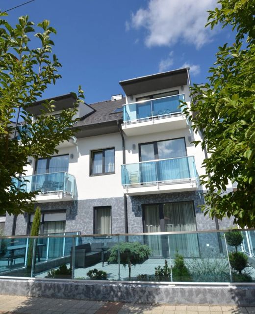 Bíbor Apartman Sárvár
