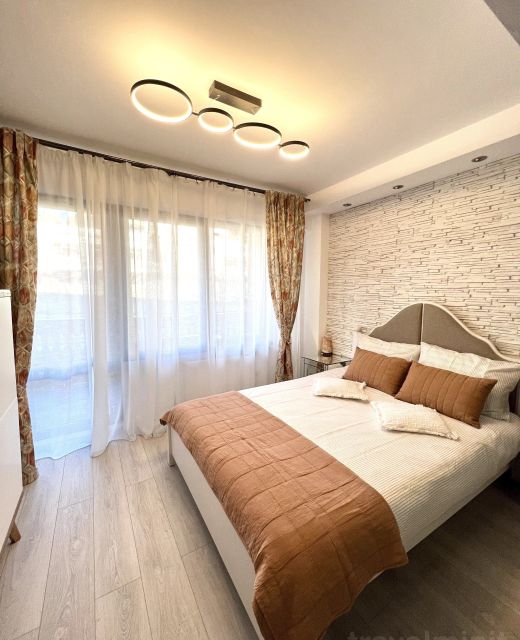 Studio Enis Poiana Brașov