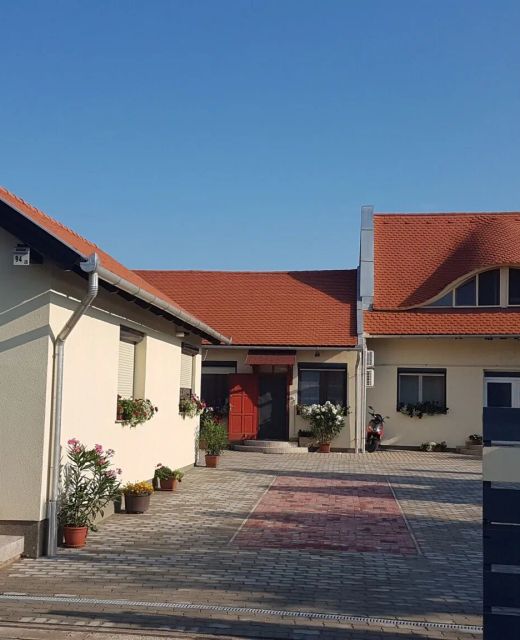 Borostyán Apartmanház Hajdúnánás