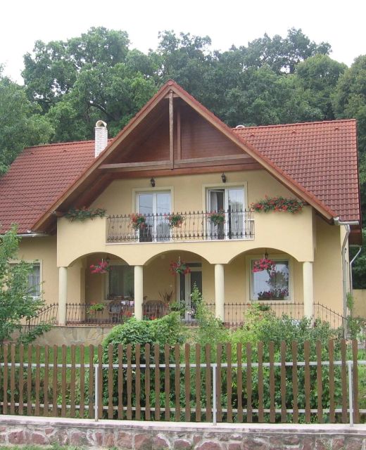 Fanni Apartman Balatonalmádi