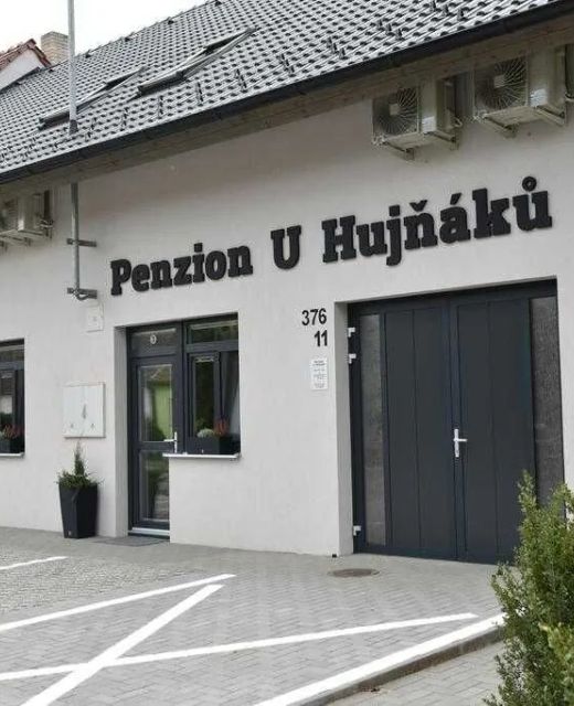 Penzion U Hujňáků Rohatec