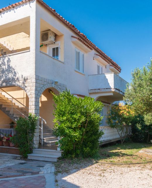 Apartments Sime Lopar
