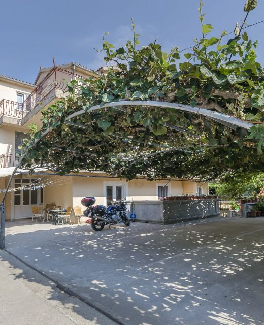 Apartments Mira I Vodice