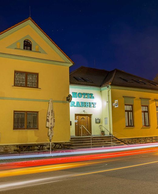 Hotel RABBIT Trhový Štěpánov