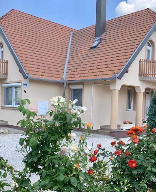 Gitta Apartman Bük