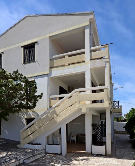 Apartments With Parking Space Pag - 18345