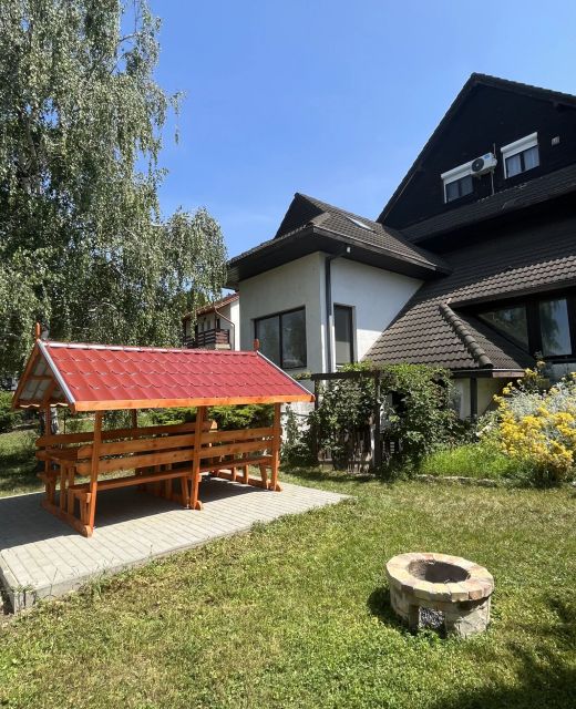 Kristály Apartmanház Vonyarcvashegy