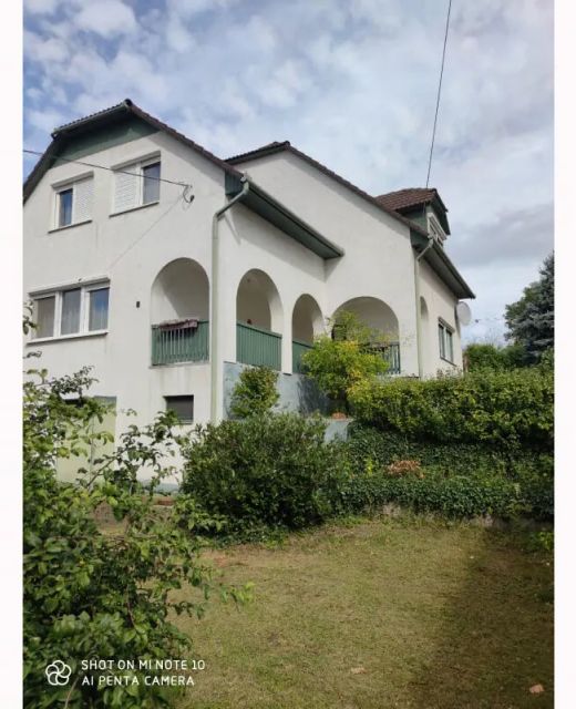 Labdarózsa Apartmanház Fonyód