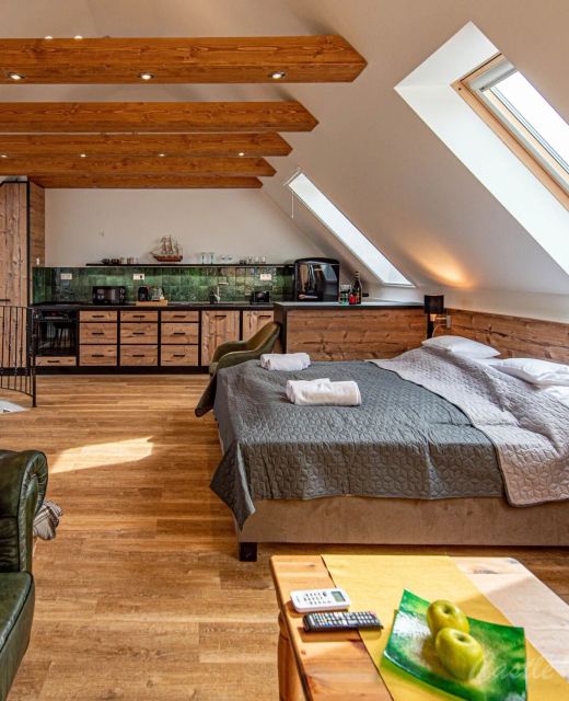 Castle Hill Apartments**** Eger