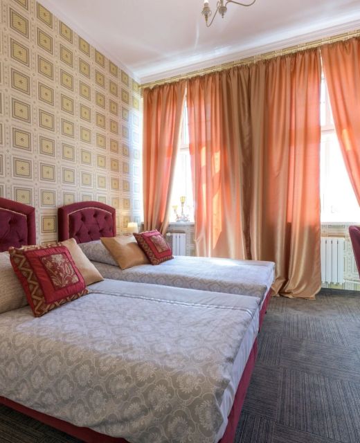 Aparthotel Night o'clock w  Opolu