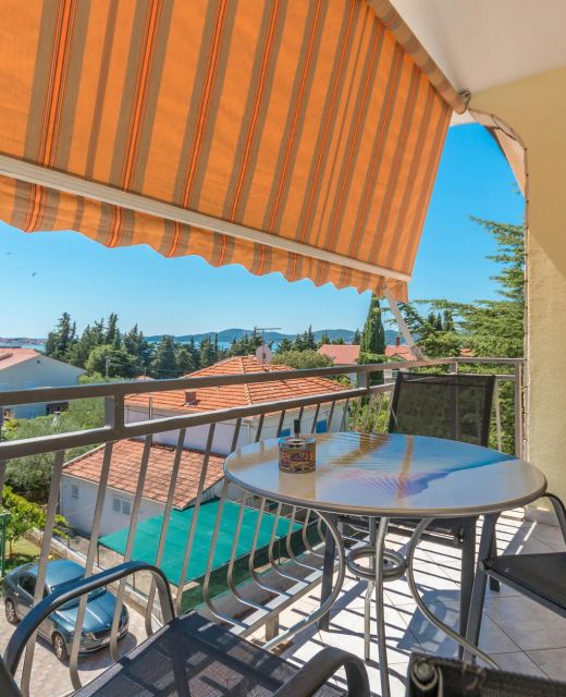 Apartman Sveti Filip i Jakov - CDA812