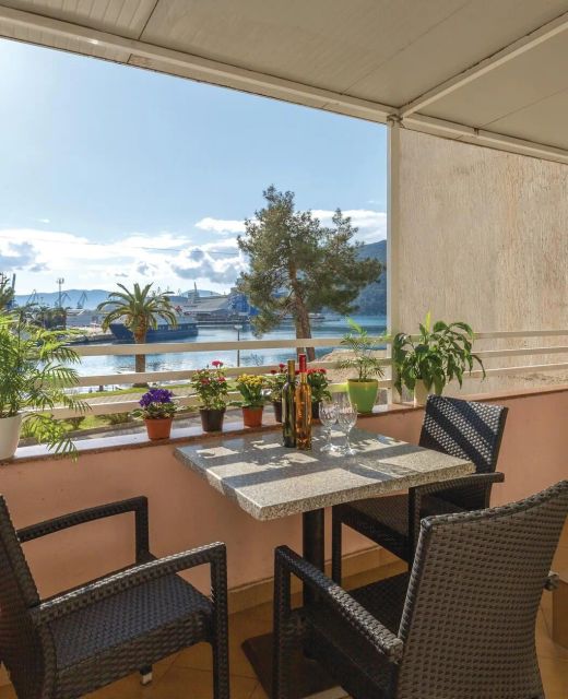 Apartman Ploče - CDR410