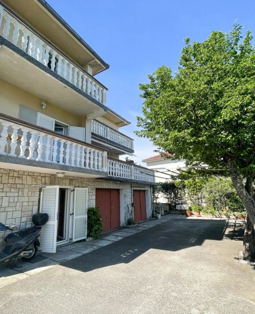 Apartments Leonarda Jadranovo