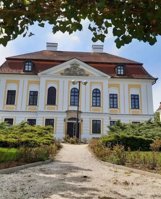  Erdőtarcsai Kastély Panzió