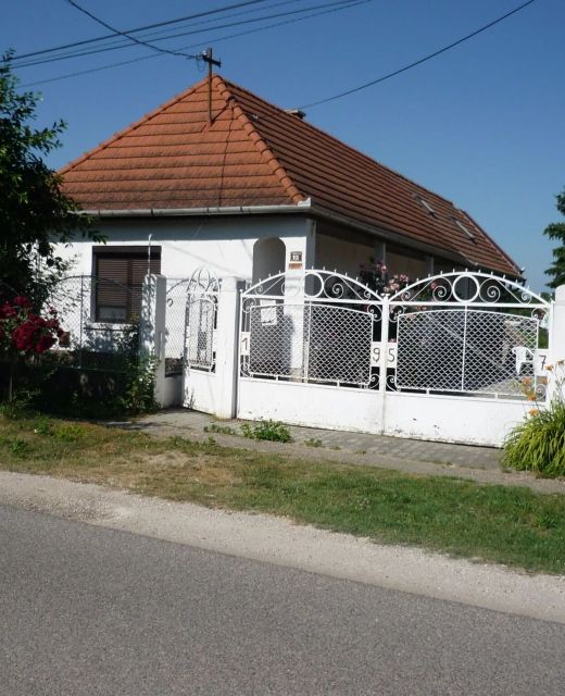 Magdika Vendégház Pázmánd