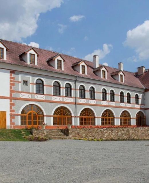 Penzion Zámek Libouň Zvěstov