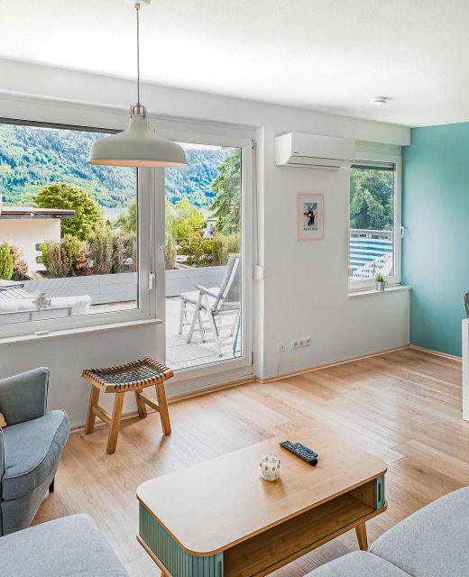 MOOKI Lake Apartment