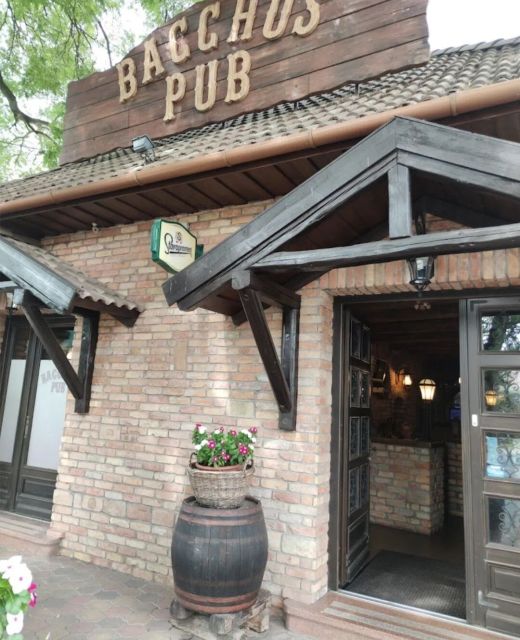 Bacchus Pub és Panzió Dunaharaszti