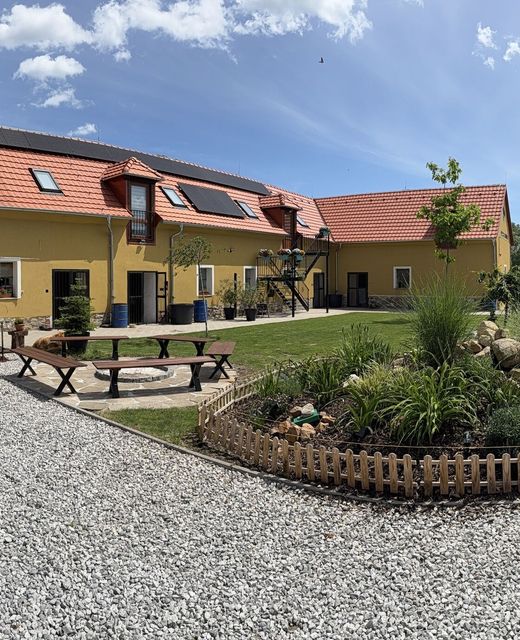 Statek Bezdědice Hostomice