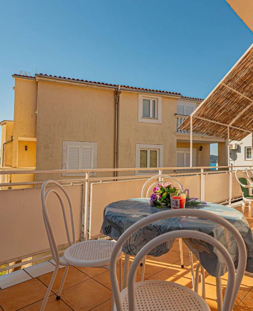 Apartman Brodarica - CDJ833