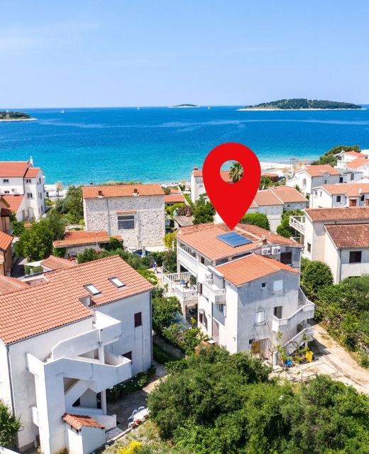 Apartments By The Sea Rogoznica - 10268