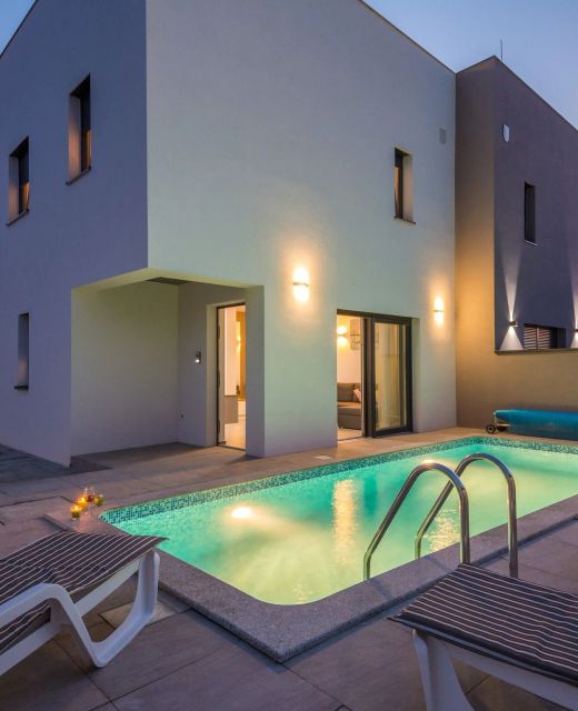 Family-friendly Apartments With Swimming Pool Vir - 18522