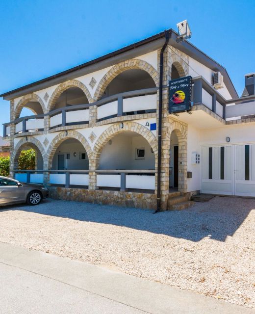 Apartments With Parking Space Vir - 18540