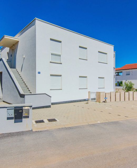 Apartments With Parking Space Vir - 18541