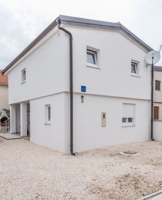 Apartments With Parking Space Vir - 18560