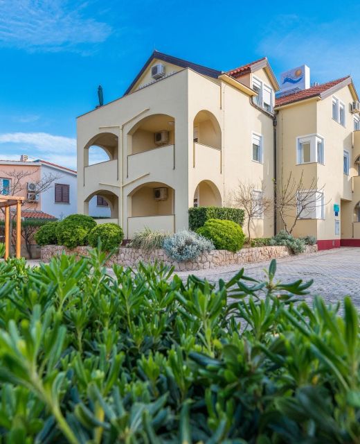 Apartments By The Sea Vir - 18603