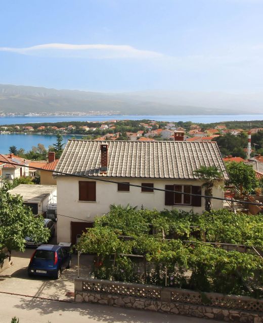 Apartments With Parking Space Šilo, Krk - 18724 Šilo