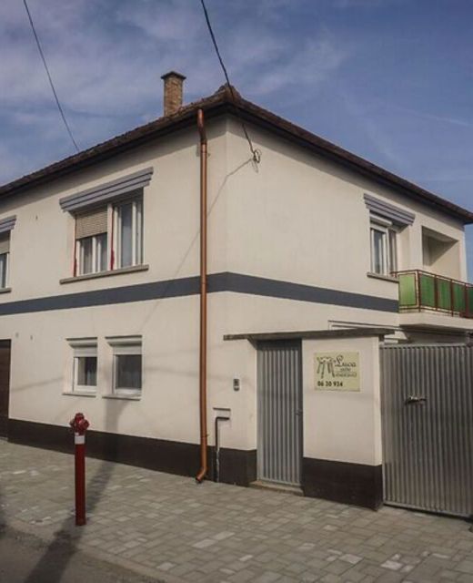 Luca széke Vendégház Szeged