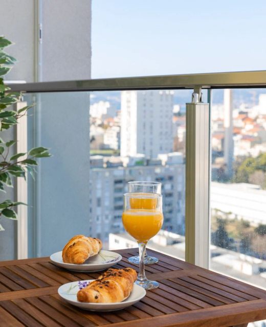Split Sky Apartment