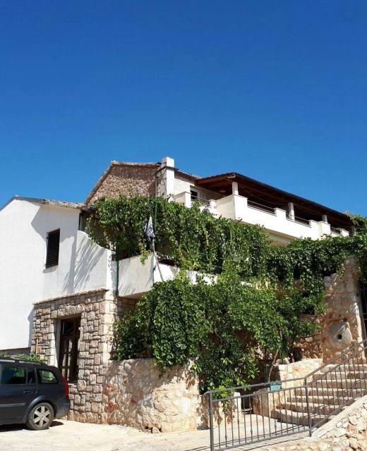 Apartments With Parking Space Ivan Dolac, Hvar - 10434 Ivan Dolac