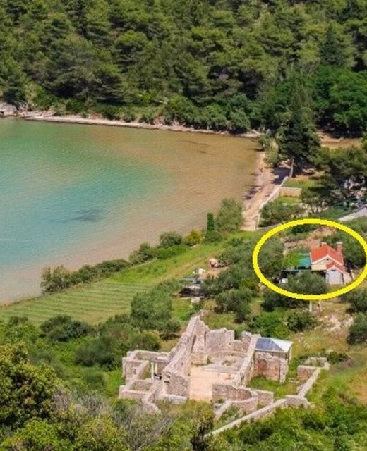 House Ivica Postira II