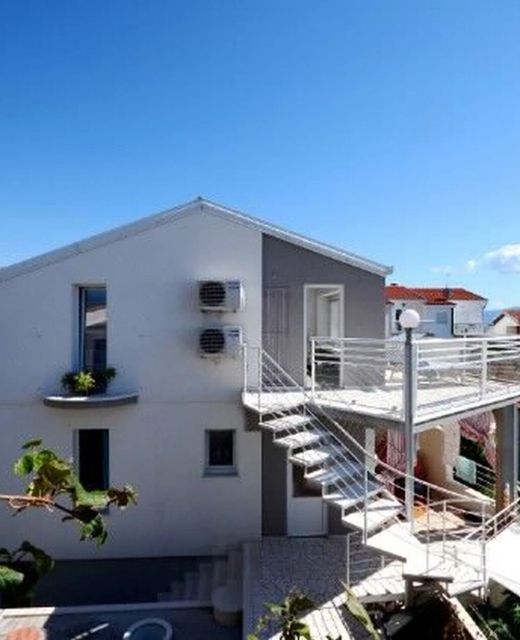 Apartments Vesela Podaca