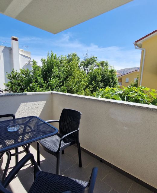 Apartments With Parking Space Baška, Krk - 18873 Baška