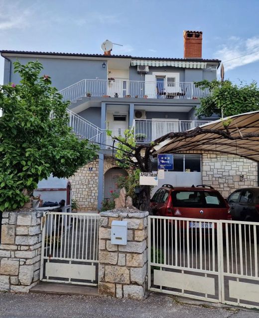 Apartments With Parking Space Rovinj - 19088