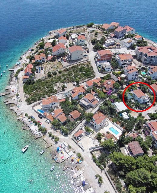 Family Friendly Seaside Apartments Sevid, Trogir - 19105 Sevid